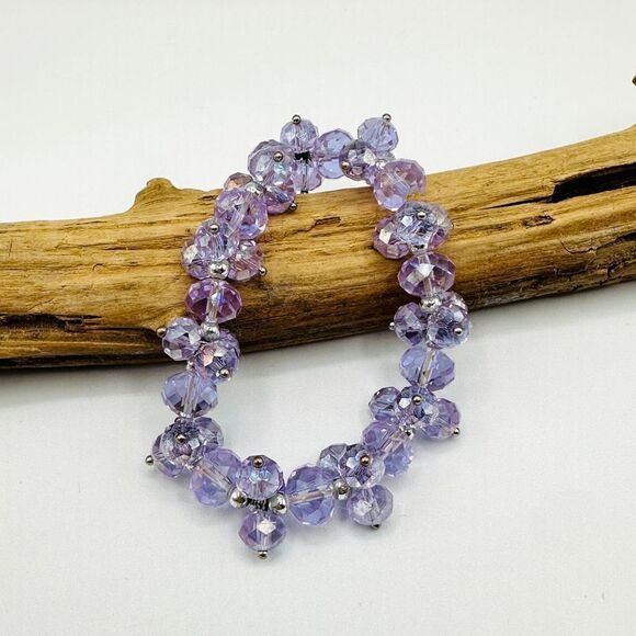 Faceted Light Amethyst Crystal Stretch Bracelet - Picture 1 of 4